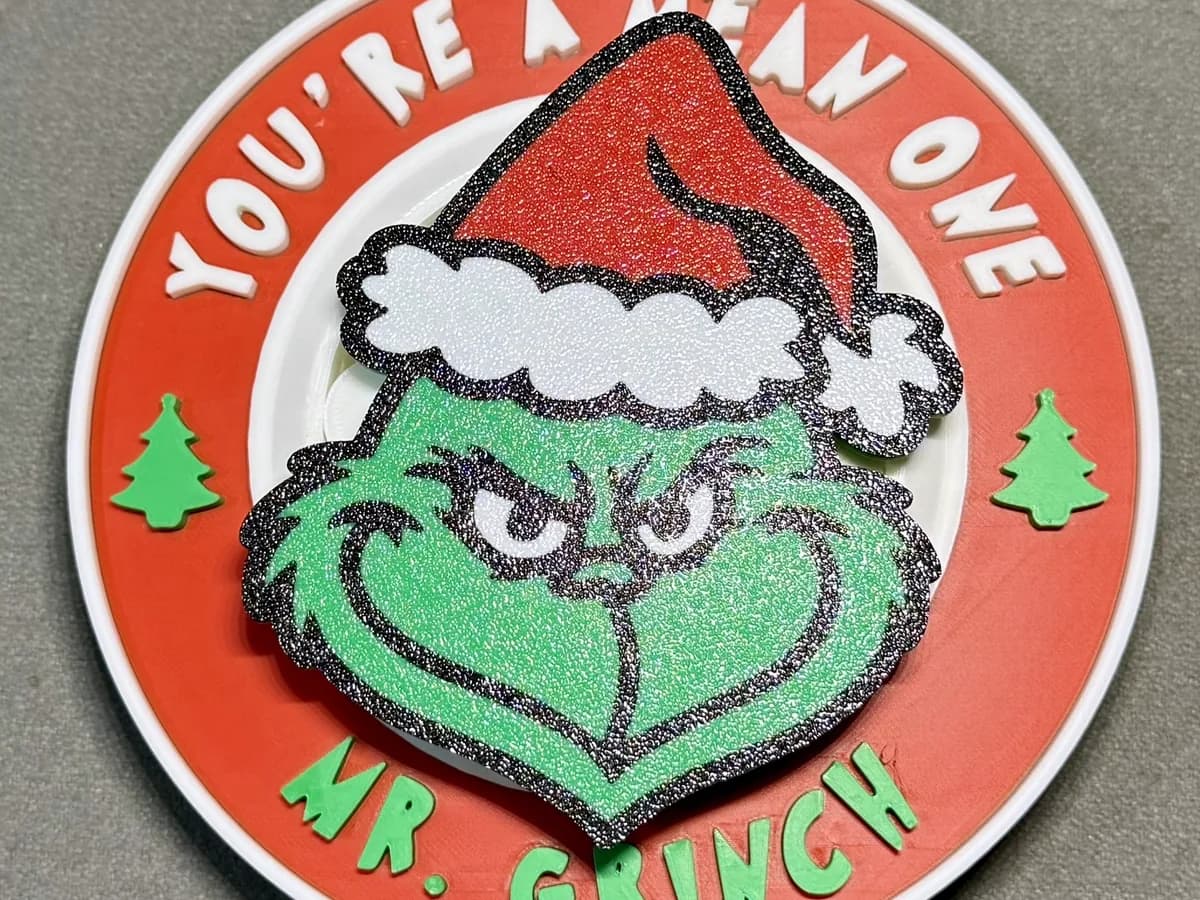 Holiday Grinch medallion